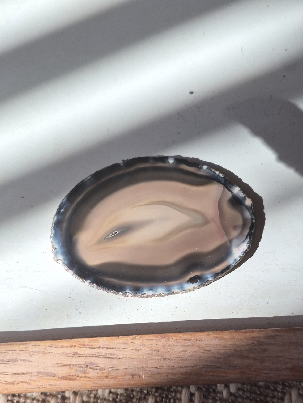 Neutral Agate Slice Decorative Stone